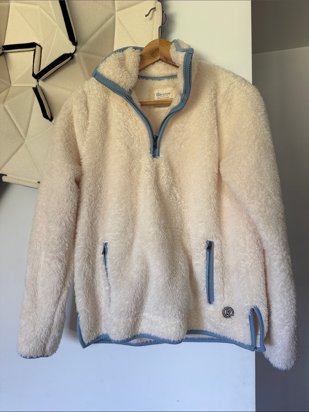 Re spun by Marine layer size small super soft fleece sweater